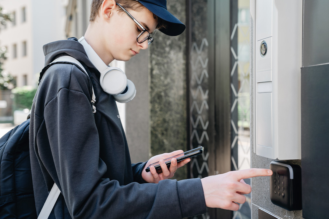 251014-2 Stock Photos_1080x720_16 – Connected Communities